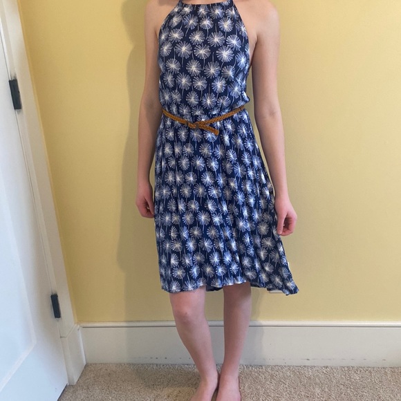 Children’s Place dress, halter style with attached belt. Perfect for summer!